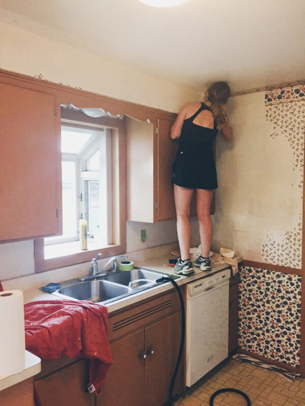 How to Remove Wallpaper Without a Steamer Kitty Cotten