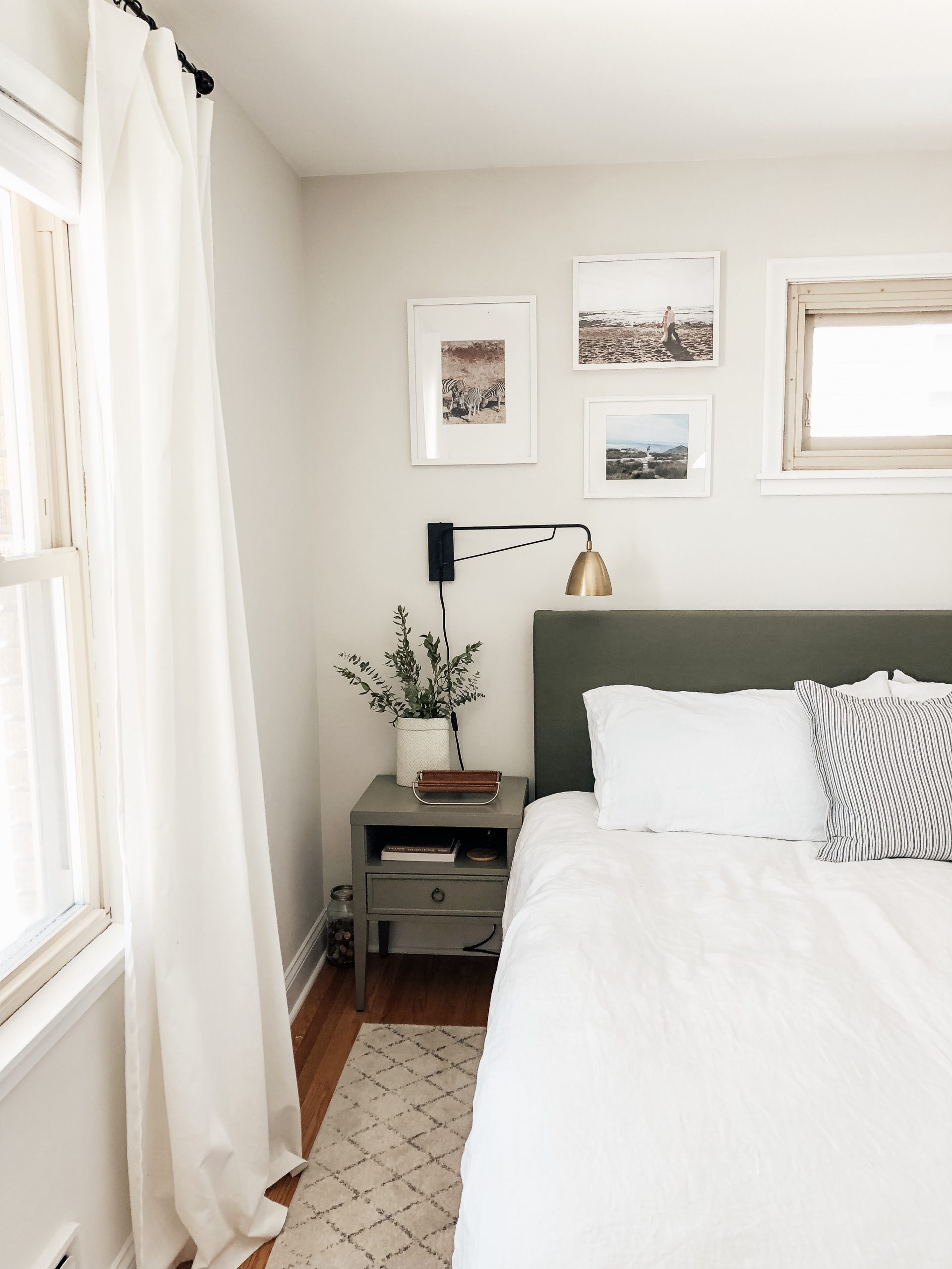 Minimal Cozy Bedroom Decor